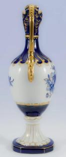 Royal Dux Bohemia – Henkel Vase Amphore – Weiß Gold Blau Handbemalt - 28 cm