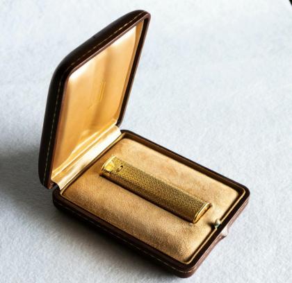 Dunhill 18kt goldenes Feuerzeug! mit Box, Anleitung und Original-Feuersteinpaket