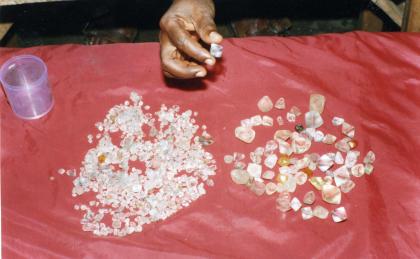 Lassen Sie Ihr Geld für sich arbeiten - Reich werden mit System