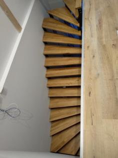 Treppen, Holztreppen, Massivholztreppen aus Polen, Buchetreppen, Eichetreppen, E