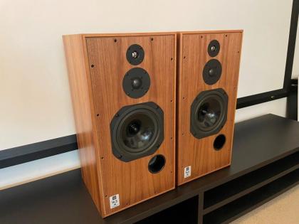 Lautsprecher Harbeth Super HL5 Plus in Walnuss