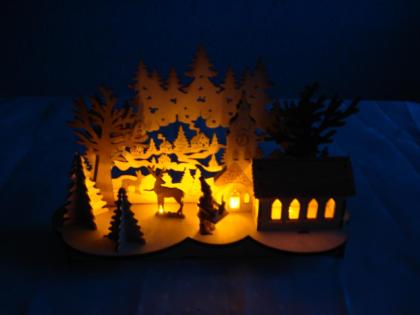 Holz Weihnachtsdorf mit LED Beleuchtung neuwertig