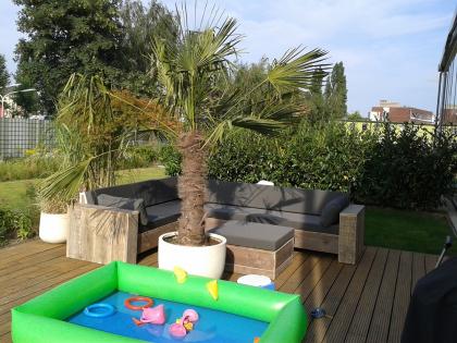 Massive Lounge-Eckbank Berlin aus Bauholz von www.exklusivdutchdesign.de