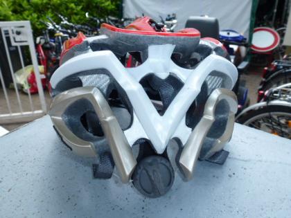 (88) CARBON - HELM 290 gr l 58 - 62 Neu