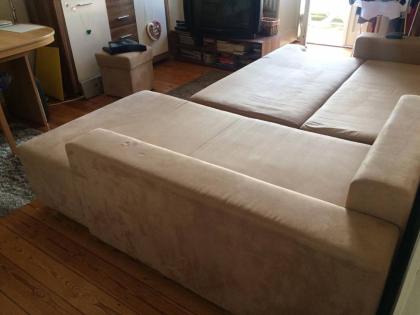 Wunderschöne gut erhaltene Couch mit Bettkasten