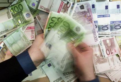 Wir bieten Ihnen kostenlose Gelddarlehen an.