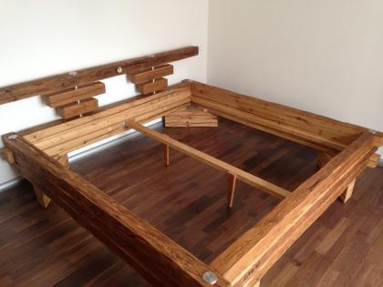 Altholzmöbel nach Maß,Massive Zimmertüren,Küchen Schlafzimmer Bad .....
