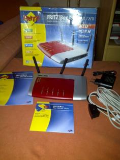 Fritzbox Fon WLAN 7270 (geburaucht - sehr guter Zustand)