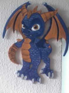 Star Wars -Yoda- R2D2- Ahsoka -Raumschiff oder Spyro  aus Holz je ab 20 -25 Euro