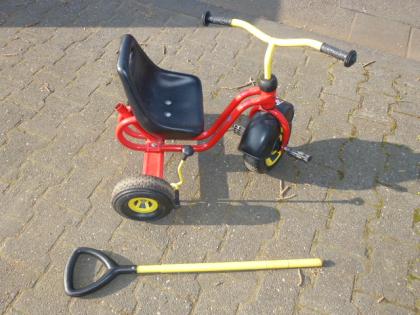 (176) PUKY DREIRAD mit SCHIEBESTANGE verstellbar