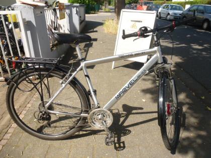 (49) 24 Gang Gabel gefedert ALU-RAHMEN Nabendynamo 28 Zoll