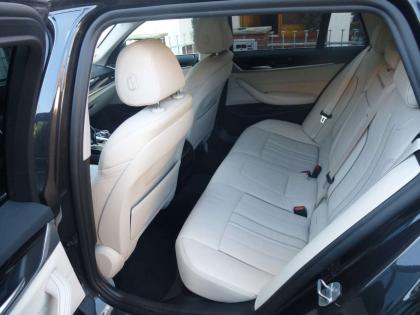 2019  BMW 520 17,800km ( dTouring , Mild-Hybrid, Aut., AHK, Kamera, Leder )