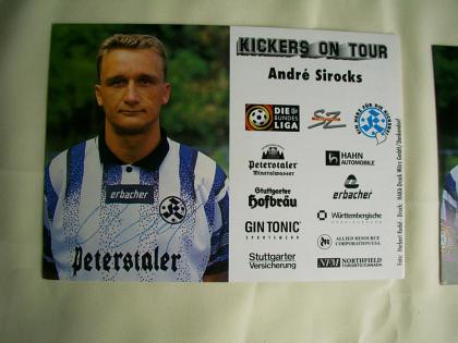 - 2 - Autogramme mit  original Unterschrift  der  Fussballer  von den Stgt. Kick