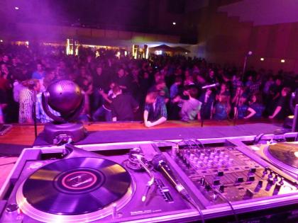 DJ Dirk, Dj-MH, MH-Dj, DJ Oberhausen, Dj Mülheim, Dj Polterabend, Dj Essen, Dj D