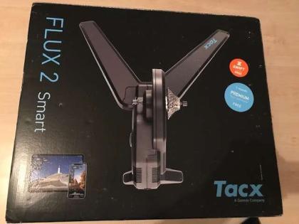 Tacx Flux 2 Rollentrainer inklusive Kassette