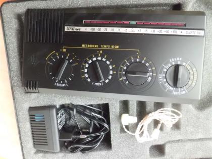 METRONOM Wittner - chromat. Stimmgerät TM1 Quarz 