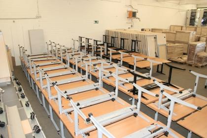 Büromöbel Rhein-Main bei Frankfurt - Ausstellung mit ca. 6000 qm Abhollager