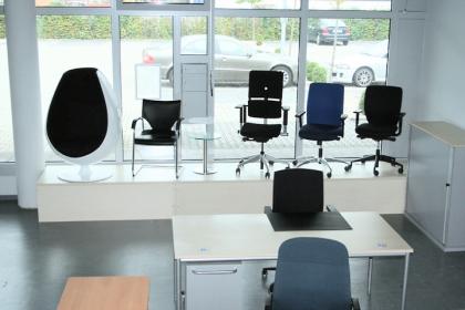 Büromöbel Rhein-Main bei Frankfurt - Ausstellung mit ca. 6000 qm Abhollager