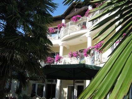 Villa Mala, Porec, Übernachtung mit Frühstücksbüffet,Pension mit Pool in Kroatie