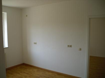 1-Raum Wohnung in der Geschw.-Schollstrasse/Hartmannsdorf