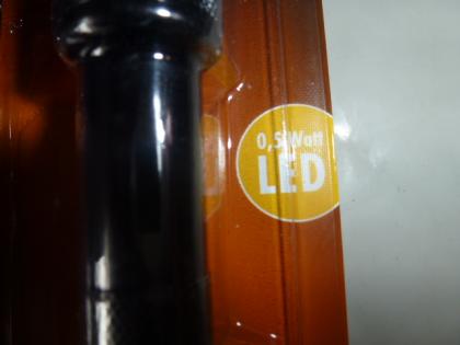 (98) TASCHENLAMPE LED 0,5 WATT 12 BATTERIEN