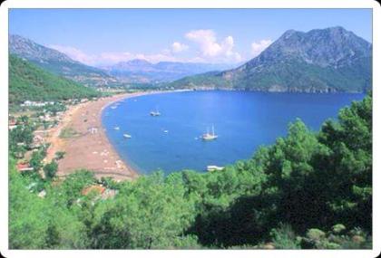 Die Region Antalya, mit Quads und Landrover Defender in einer kleinen privaten G