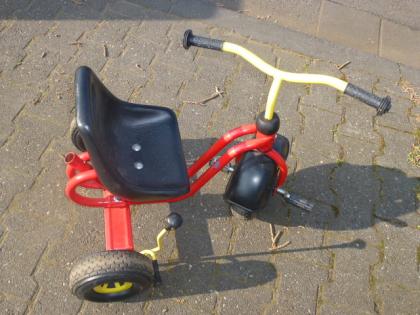 (176) PUKY DREIRAD mit SCHIEBESTANGE verstellbar