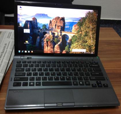 Sony VAIO VPC-Z13 13.1 Zoll