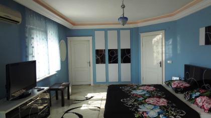 Villa in ruhiger Lage mit eigenem Pool.