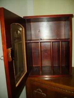 SCHÖNER DUNHILL SCHRANK ZU VERKAUFEN