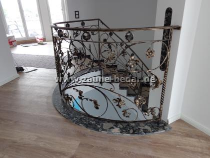 GELÄNDER AUS POLEN, BALKONGELÄNDER, BALUSTRADEN 