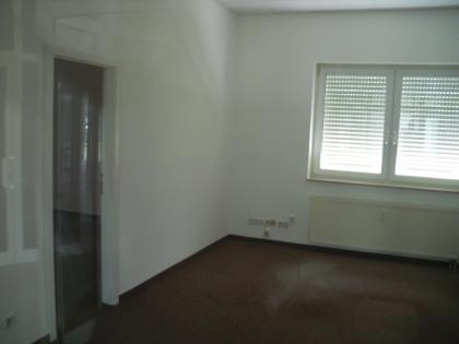 Gewerbeeinheit in Mittelbach / Hoferstr.