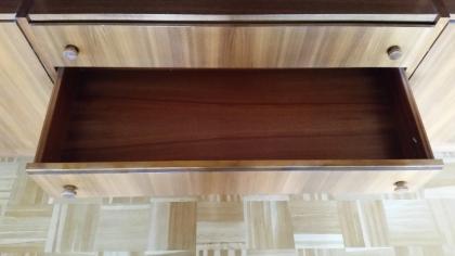 Wohnzimmerchrnk echtes Holz 