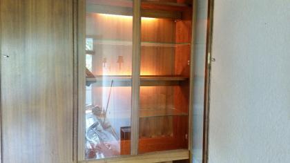 Wohnzimmerchrnk echtes Holz 