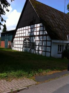 Immobilienofferte über ein vielseitig genutztes Objekt mit Baugrundstück