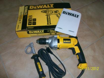DeWALT DWD221 800 Watt Bohrmaschine DWD221-QS