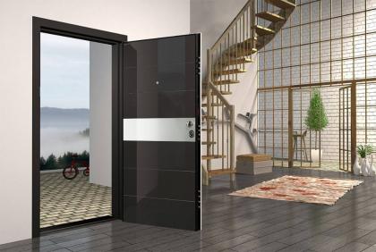 Moderne Sicherheitstüren zum eleganten Wohnungen und Büros.