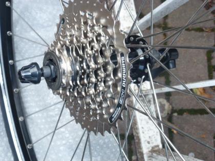 (86) NEU Fahrradfelge 28 Zoll 8 Ritzel Felgenband Schlauch Mantel Schnellverschl
