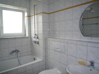 SEEFELD-HECHENDORF: (IN AWICKLUNG) SCHÖNE 2-ZI.-WHG. - CA. 61 M² - 