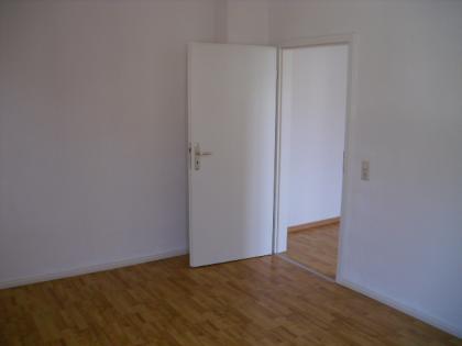 1-Raum Wohnung in der Geschw.-Schollstrasse/Hartmannsdorf