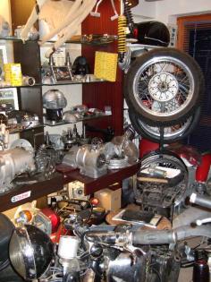 Stützlager (Ein Paar) Gabel oben für Alukappe, BMW R50/5 - R100RS bis 1978