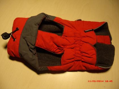 Roter Wintermantel