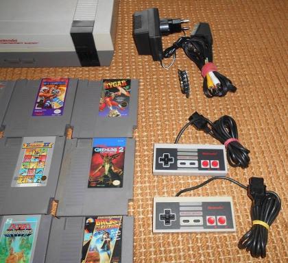 Nintendo NES Konsole + 2 Kontroller + 13 Spiele! (Zelda, Metroid)