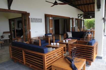 Ferienhaus auf Bali, 2-10 Personen Luxusvilla mit eigenem Pool am Strand in Lovi