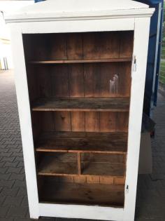 Antiker Schrank