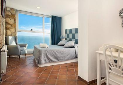 Luxusvilla mit privatem Pool und direktem Meerzugang an der Costa Brava