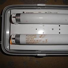 ZUMTOBEL Leuchten 2x58W IP 65 Feuchtraumwannenleuchte TOP ANGEBOT