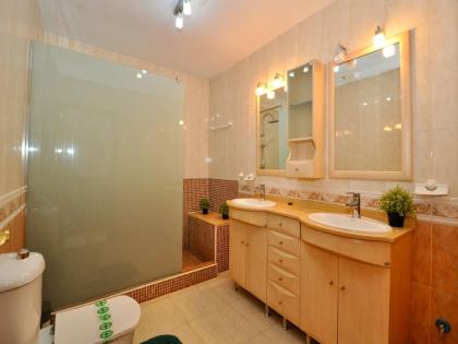 TOP Spanien Ferienhaus Costa Brava 18 Personen privater Pool Meerblick mieten