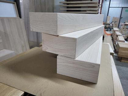 FREITRAGENDE SCHWIMMENDE MASSIVHOLZTREPPEN ESCHENHOLZ 100x28x12cm