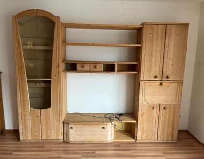 Wohnungsauflösung, Möbel überwiegend zu verschenken